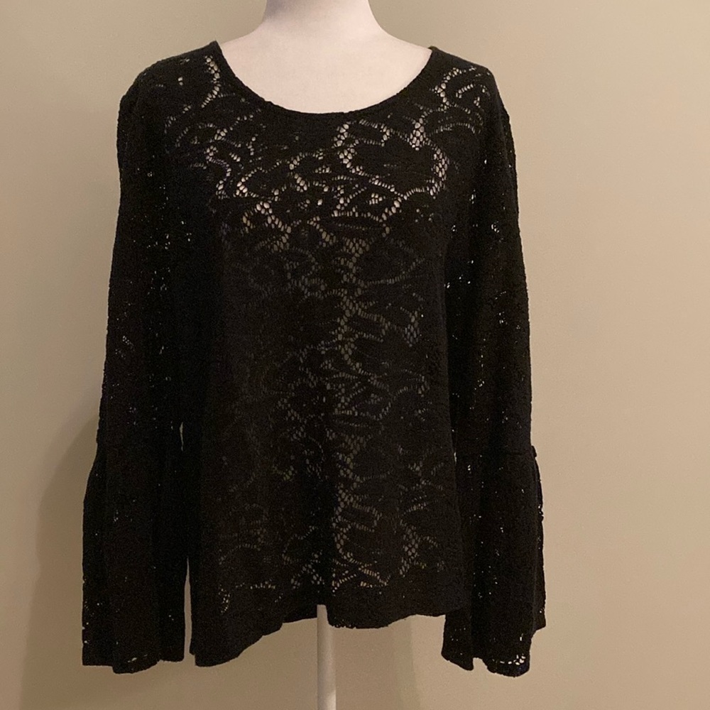 Chico’s Floral Crochet Top w/Bell Sleeves